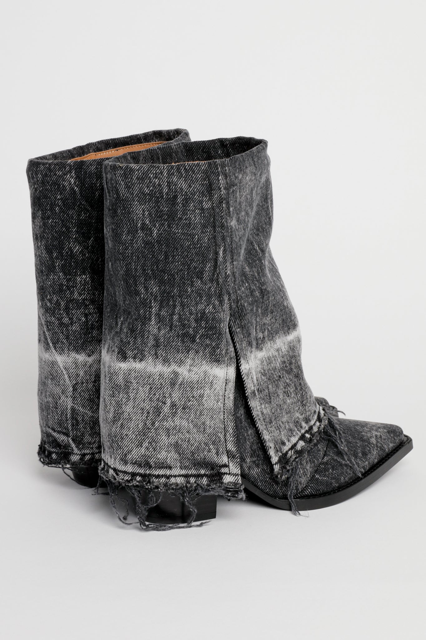 INDIANA LOW BLACK